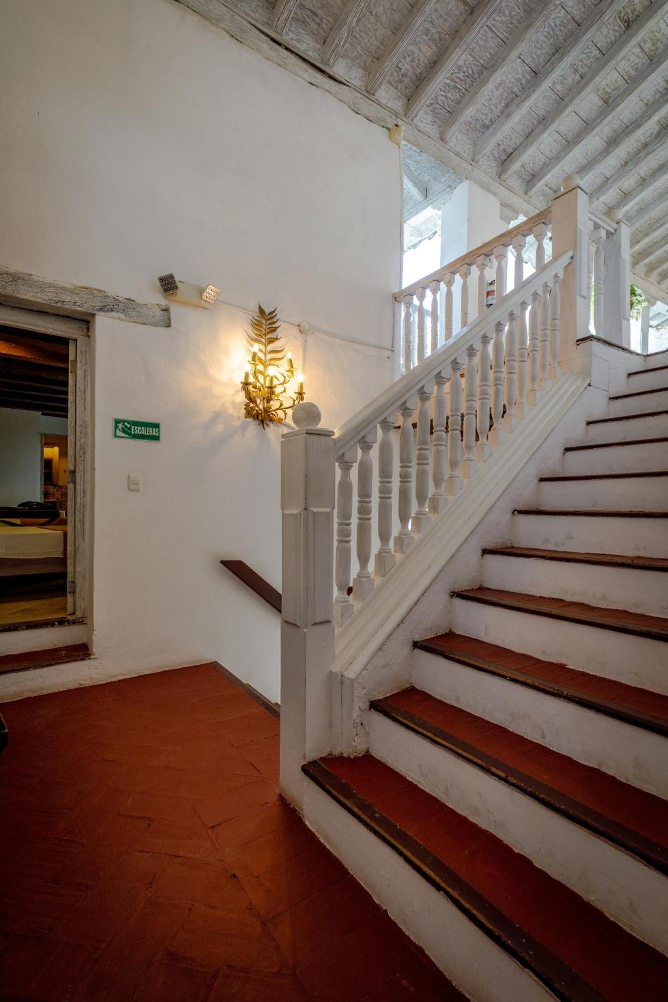 Bolola Hotel Картахена Экстерьер фото